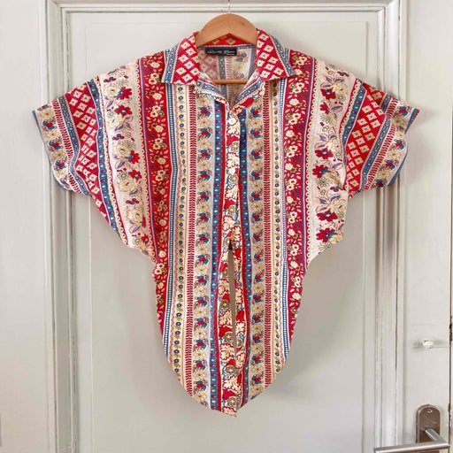 Blouse provençale à nouer