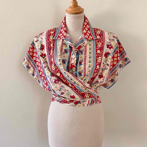 Provencal blouse to tie