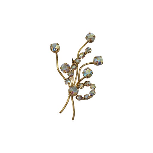 Jewelery brooch in silver metal