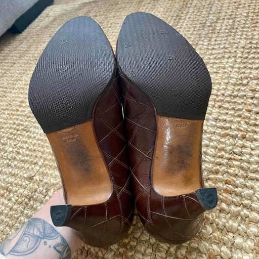 Chanel pumps