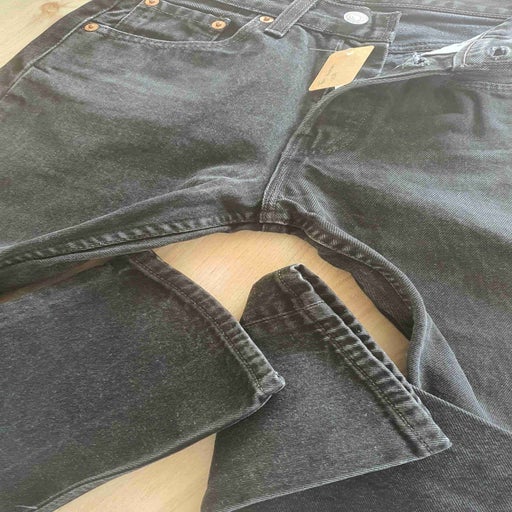 Jean Levi's 501 W24L30