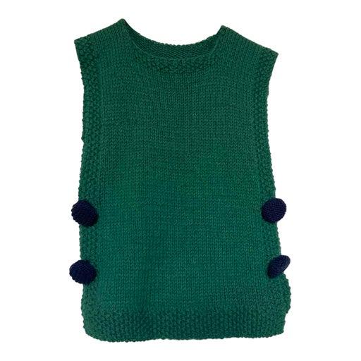 Sleeveless knit sweater