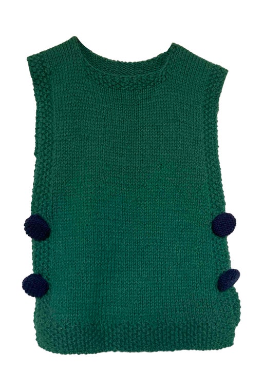 Sleeveless knit sweater