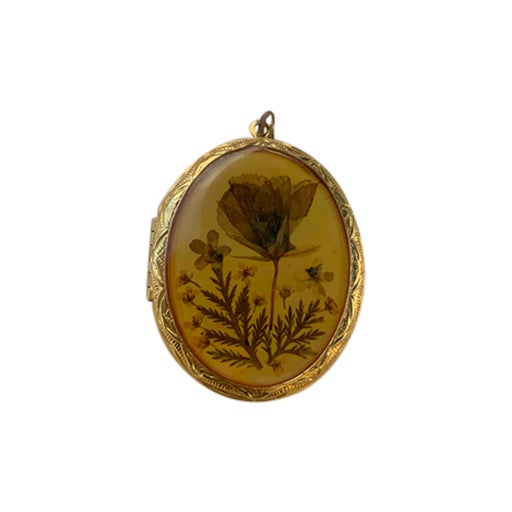 Pendentif en métal doré