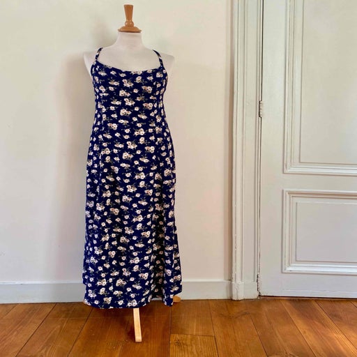 Robe dos nu à fleurs