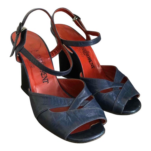Yves Saint Laurent pumps
