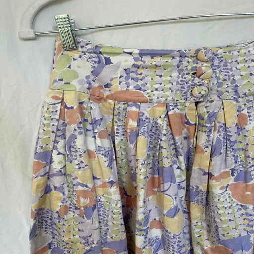 Short cotton skirt