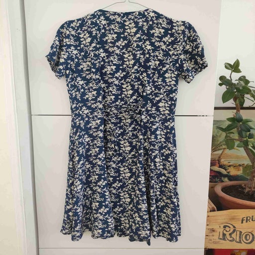 Floral buttoned dress