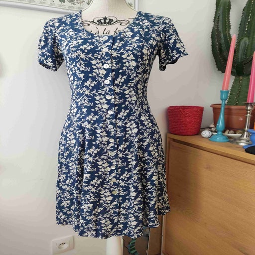 Floral buttoned dress
