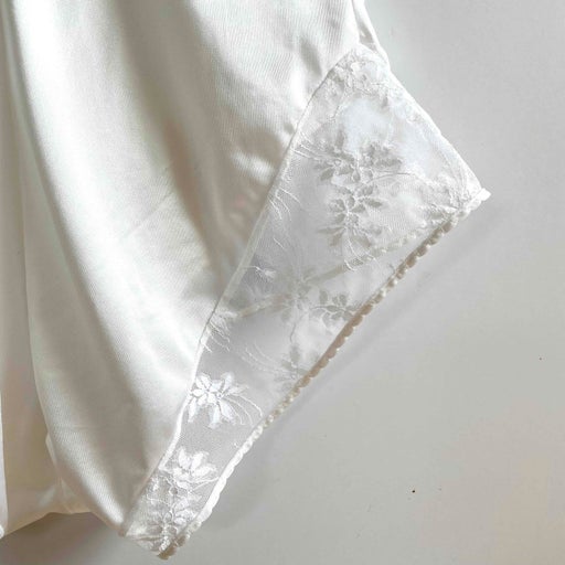 Body en dentelle et satin
