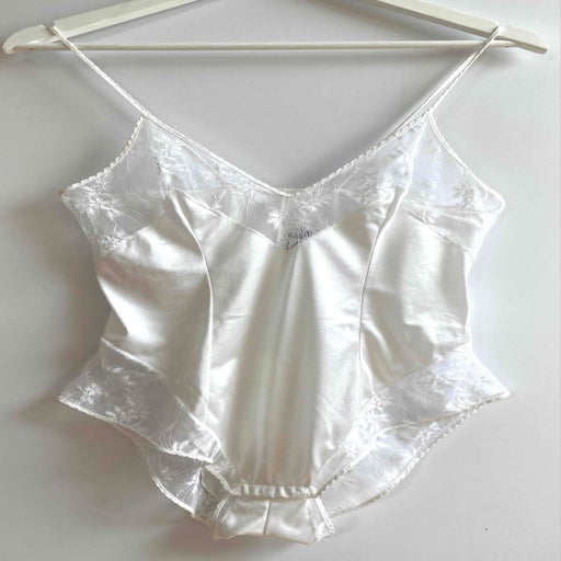 Body en dentelle et satin