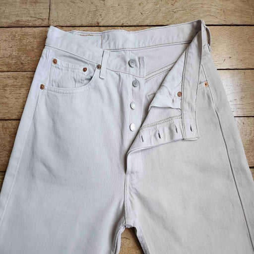 Jean Levi's 501 W32L34