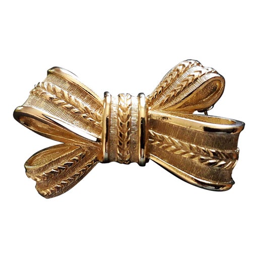 Guy Laroche Brooch