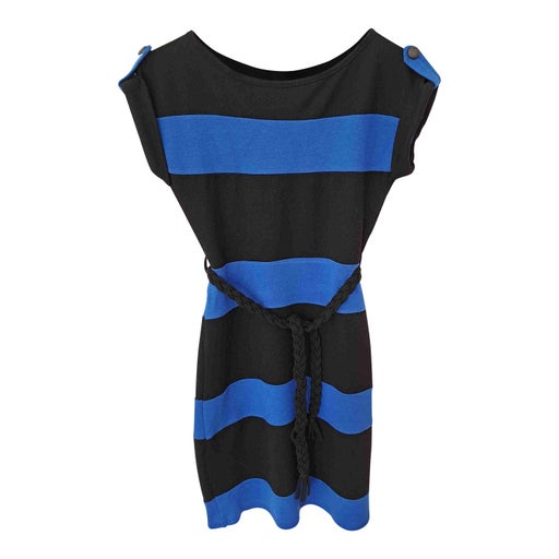 Robe moulante à rayures