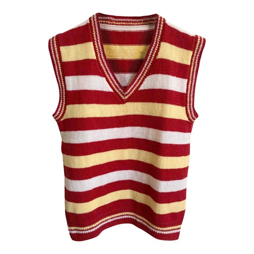 Sleeveless wool sweater