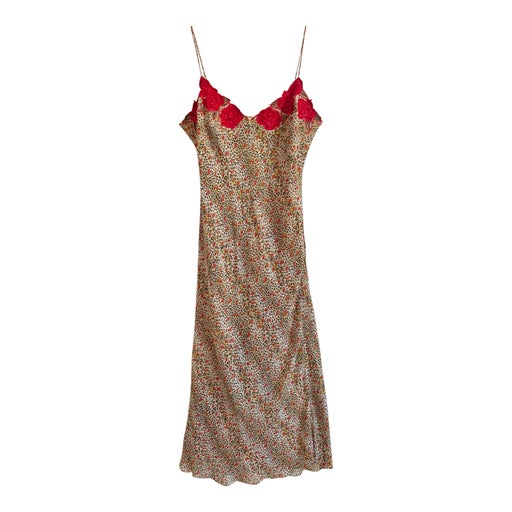 Robe léopard et fleurs
