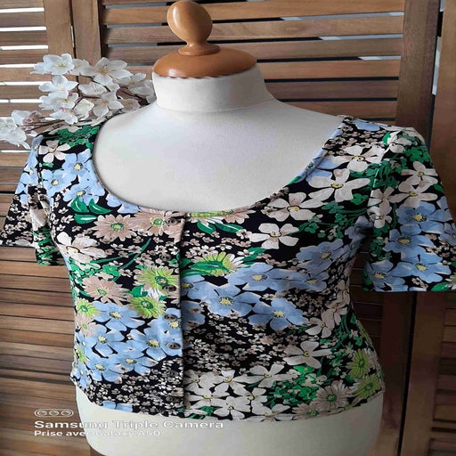 Top à fleurs
