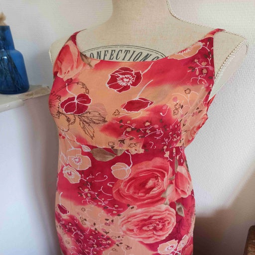 Robe longue à fleurs en voile viscose rouge