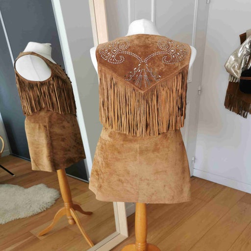 Robe mini en daim René Dhery. A franges devant