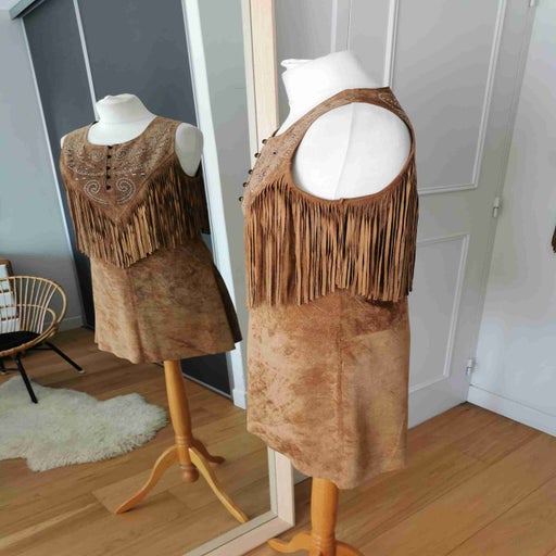 Robe mini en daim René Dhery. A franges devant