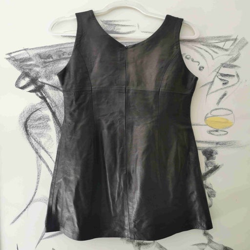 Robe en cuir