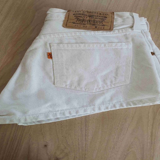 Short Levi's w26