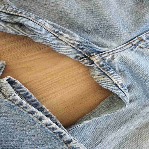 Jean Levi's 595 W27L30