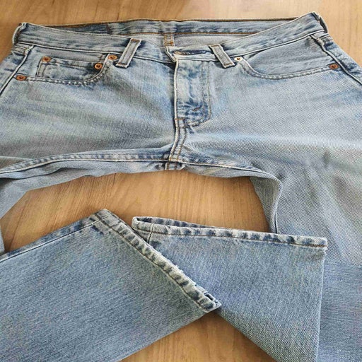 Jean Levi's 595 W27L30