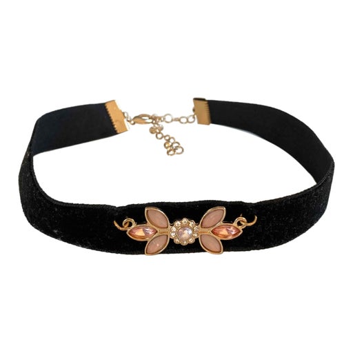 Collier ras du cou