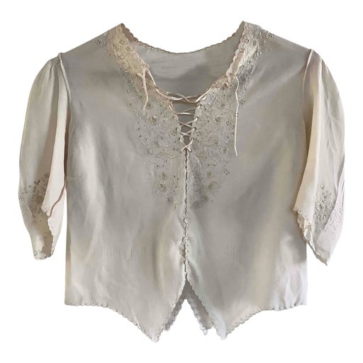 Blouse en soie brodée