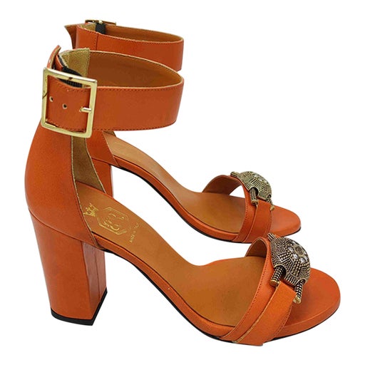 Leather sandal. Made in Italy. Sole