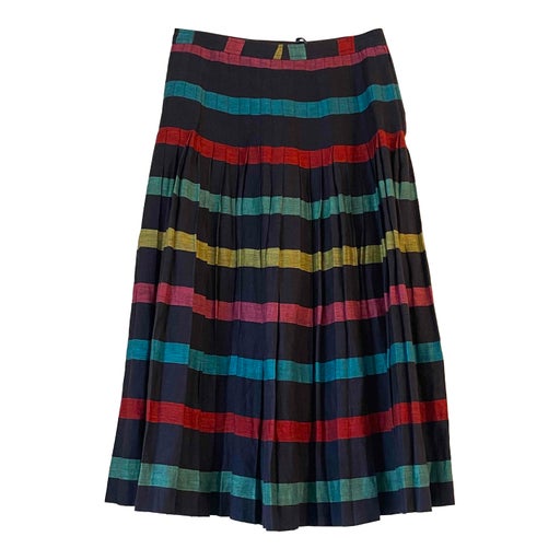Long pleated skirt