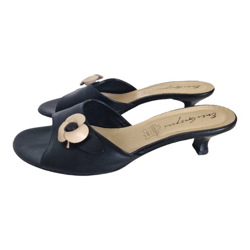 Mules en cuir noir