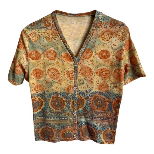 Short-sleeved top