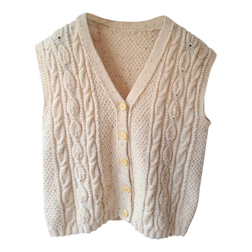Sleeveless wool vest