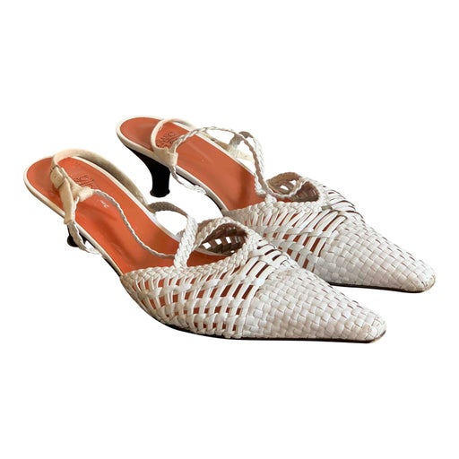 Braided leather pumps