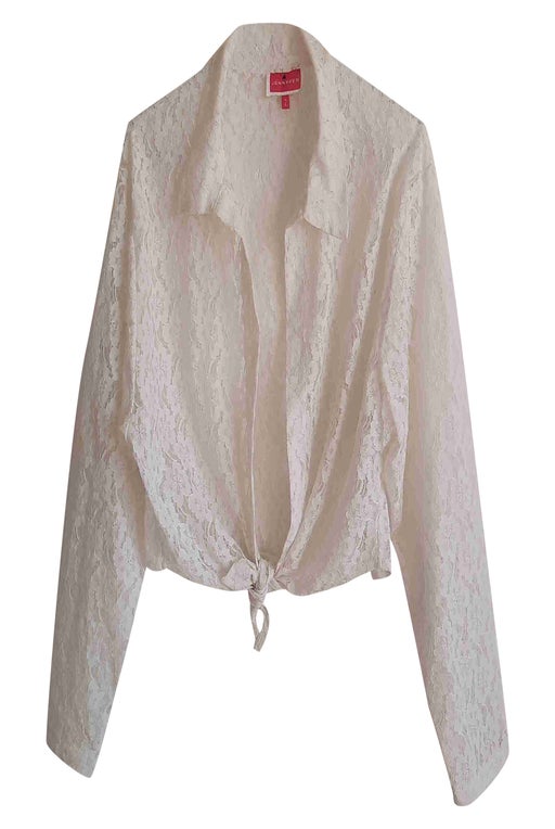 Knotted top with lace