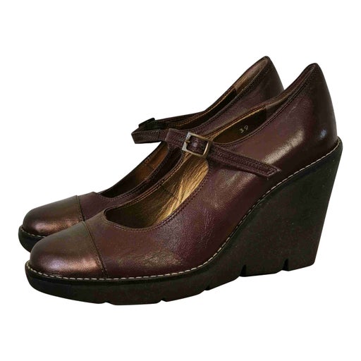 Babies en cuir