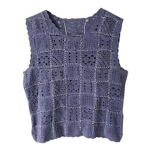 Sleeveless crochet crop top