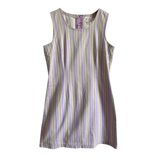 Robe à rayures vintage.
Couleur blanche avec