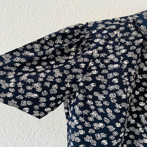 Chemise à fleurs