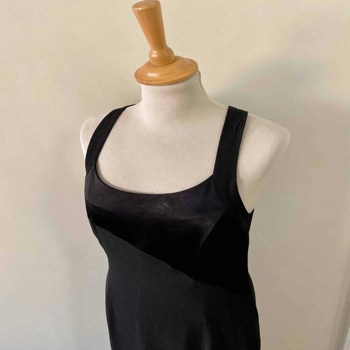 Robe longue en satin