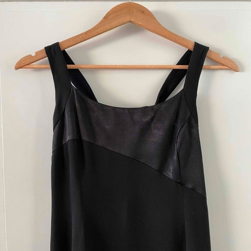 Robe longue en satin