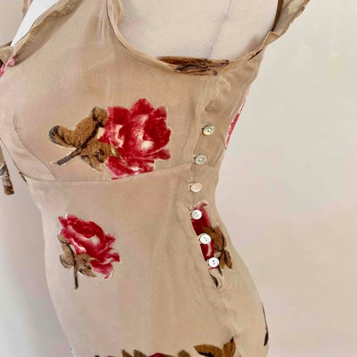 Robe en soie et velours