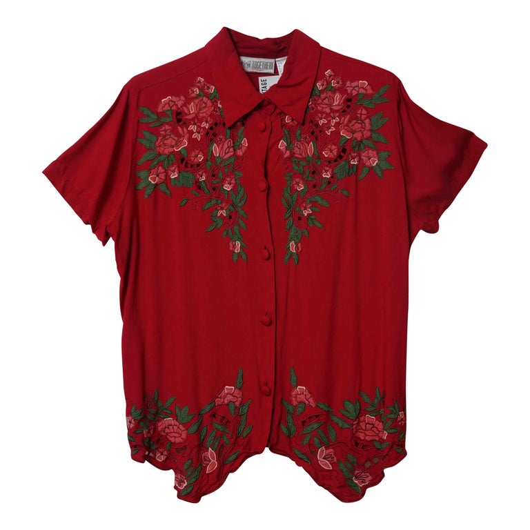 Chemise brodée sale femme