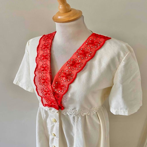 Robe brodée en coton