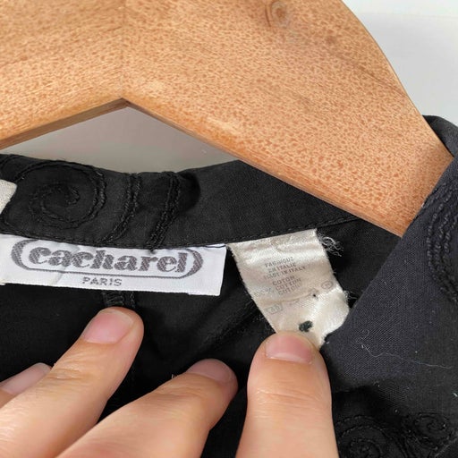 Blouse brodée Cacharel