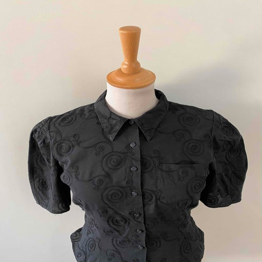 Blouse brodée Cacharel