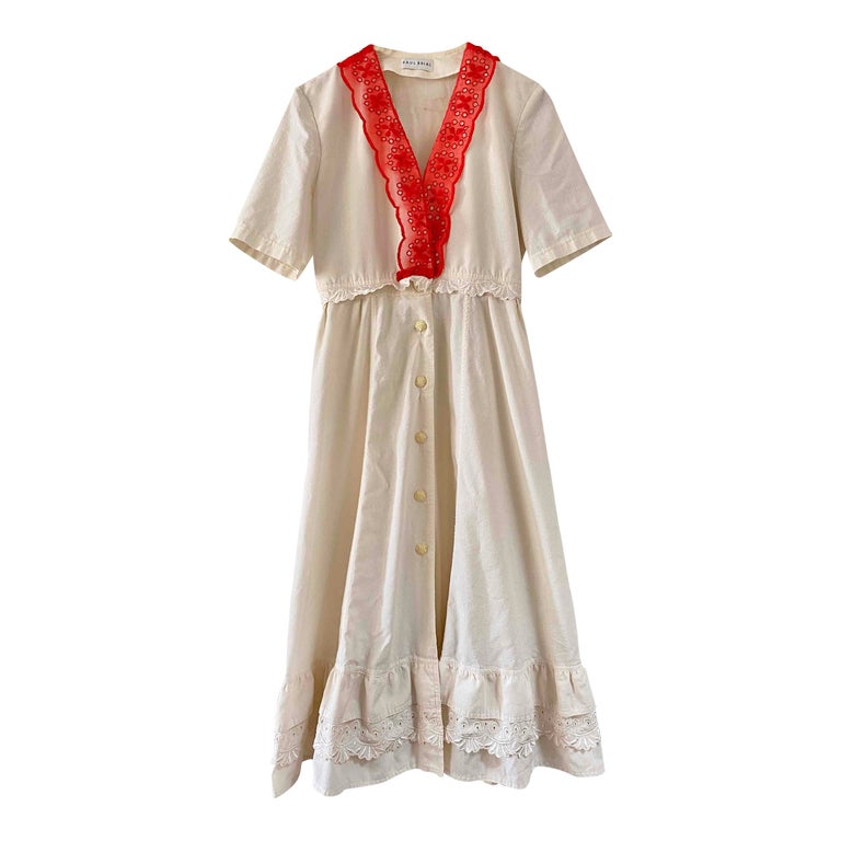 Robe brodée en coton
