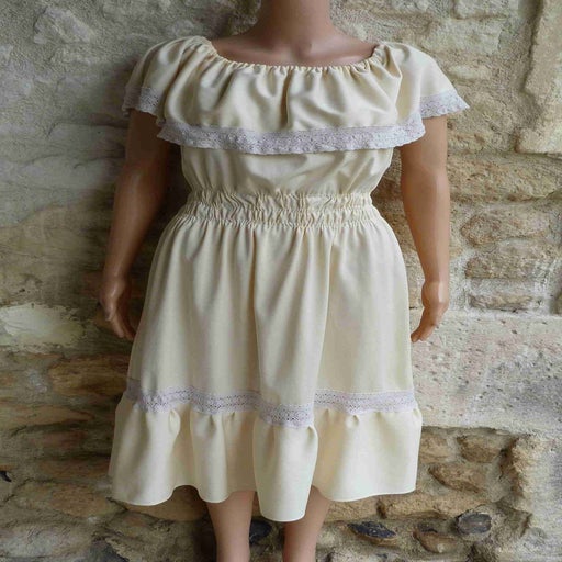 Robe à dentelle